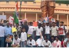 छत्तीसगढ़ में आम आदमी पार्टी का प्रदर्शन, शिक्षा मंत्री के इस्तीफे और सोनम वांगचुक की रिहाई की मांग