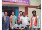 बैटरी चालित ट्राइसाइकिल से बदली नर्मेश की जिंदगी, आत्मनिर्भरता की नई मिसाल बने मोहला के दिव्यांग हितग्राही