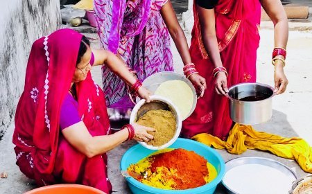 बिहान योजना से बदली महिलाओं की तकदीर, अचार बनाकर आत्मनिर्भर बनीं माँ जगदंबा समूह की सदस्य