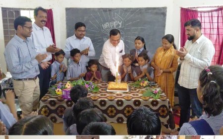 बच्चों के बीच सादगी से मना एसडीएम का जन्मदिन, खुद परोसा भोजन और किया पौधरोपण