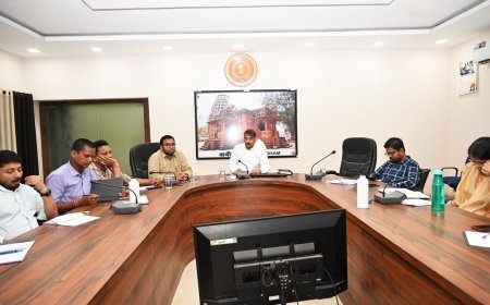 कबीरधाम में ‘मेरा कचरा-मेरी जिम्मेदारी’ अभियान तेज, 60 पंचायतों में चार डिब्बों से होगा कचरे का वैज्ञानिक प्रबंधन