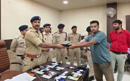 सिंगरौली पुलिस ने लौटाए 70 गुम मोबाइल, 14 लाख रुपये के फोन मालिकों को मिले वापस