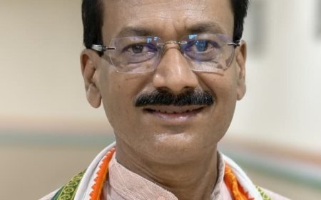 रायपुर में जलभराव को लेकर कांग्रेस का हमला, अटल विश्वास पत्र को बताया जुमला