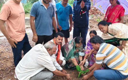 डॉ. श्यामा प्रसाद मुखर्जी की जयंती पर प्रधानमंत्री आवास परिसर में हुआ वृहद वृक्षारोपण