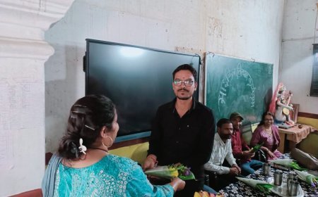 उमरेठ में 7 छात्राओं को मिली मुख्यमंत्री साइकिल योजना की सौगात