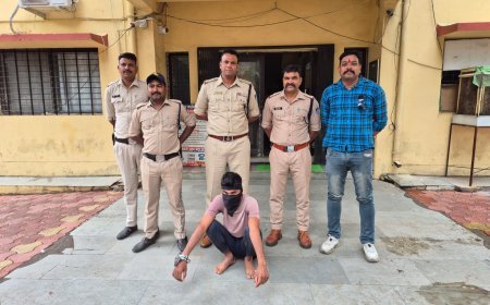 रतलाम पुलिस की बड़ी सफलता: ₹5 हजार का इनामी नकबजन गिरफ्तार, ₹5.40 लाख के चोरी के आभूषण बरामद