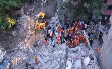 रोहिणी में निर्माणाधीन इमारत ढही, चार की मौत; हादसे के बाद जांच और जिम्मेदारी पर उठे सवाल