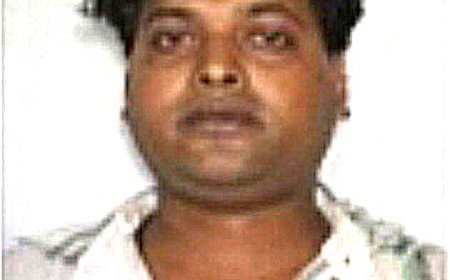आरटीई के तहत पढ़ रही छात्रा से फीस वसूली का आरोप, बलरामपुर में डीईओ कार्यालय की कार्यप्रणाली पर उठे सवाल