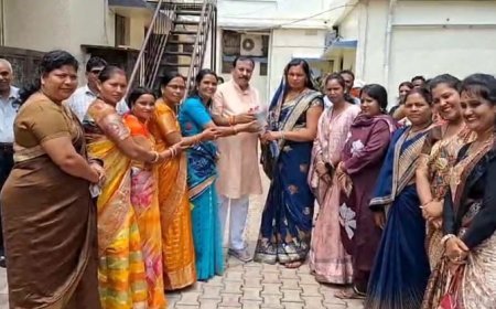 महिला मोर्चा की नवगठित टीम ने सांसद विजय बघेल से लिया आशीर्वाद, संगठन विस्तार का लिया संकल्प