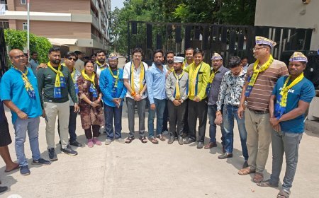 नकटी के प्रभावित परिवारों के समर्थन में आम आदमी पार्टी का प्रदर्शन, पुनर्वास की मांग को लेकर विधायक आवास का घेराव