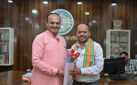 रायपुर नगर निगम के नए एल्डरमेन बने अनिल सोनकर, कलेक्टर ने दिलाई पद की शपथ