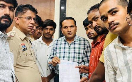 परीक्षा अव्यवस्था पर NSUI का हल्ला बोल, पंडित सुंदरलाल शर्मा मुक्त विश्वविद्यालय का किया घेराव