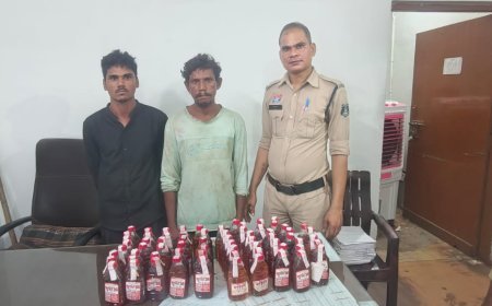 टिकरापारा पुलिस की बड़ी कार्रवाई, अवैध शराब बेचते दो आरोपी गिरफ्तार, 66 पौवा देशी शराब जब्त