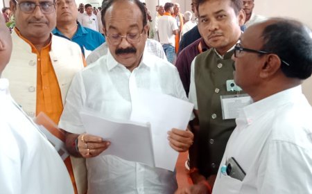 उपमुख्यमंत्री अरुण साव से मिले अनिल मानिकपुरी, अंबागढ़ चौकी के विकास कार्यों के लिए सौंपा ज्ञापन