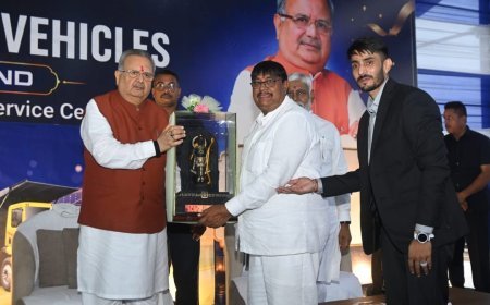 वरिष्ठ प्रचारक सुरेश भैयाजी जोशी ने रायपुर में अशोक लीलैंड सर्विस सेंटर और शोरूम का किया शुभारंभ