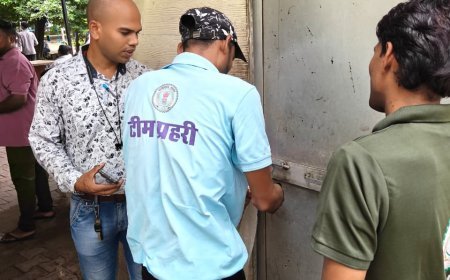 रायपुर निगम की बड़ी कार्रवाई: लाइसेंस फीस बकाया पर 14 दुकानें सीलबंद
