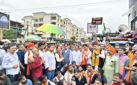 राहुल गांधी के विरोध में भाजपा का कांग्रेस कार्यालय घेराव, किरण देव बोले- देश में अराजकता फैलाने की कोशिश