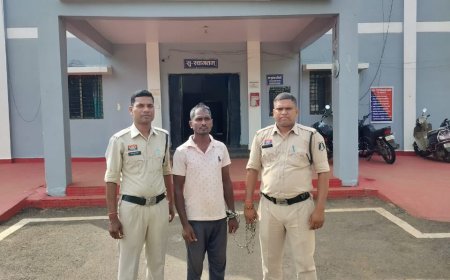 बालोद पुलिस की ताबड़तोड़ कार्रवाई, अवैध शराब और सट्टा-जुआ के 5 प्रकरण दर्ज, शराब व मोटरसाइकिल जब्त