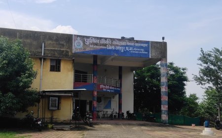 जशपुर में गौहत्या के आरोप में 10 लोग गिरफ्तार, मांस का बंटवारा करते पुलिस ने रंगे हाथ पकड़ा