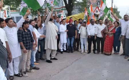 छात्रों के ऐतिहासिक संघर्ष के आगे झुकी केंद्र सरकार, धर्मेंद्र प्रधान का इस्तीफा युवाओं की जीत: द्वारिकाधीश यादव