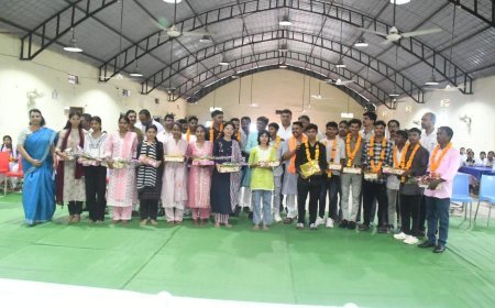 छू लो आसमान के विद्यार्थियों का सम्मान, केदार कश्यप बोले-मेहनत से हर सपना होगा साकार