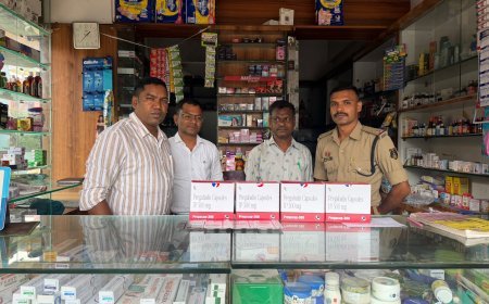 रायपुर में नशे के खिलाफ बड़ी कार्रवाई, 36 से अधिक मेडिकल स्टोर्स पर पुलिस और औषधि विभाग की संयुक्त जांच
