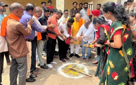 उत्तर विधानसभा में विकास कार्यों को मिली रफ्तार, विधायक पुरंदर मिश्रा ने 15 लाख रुपये के निर्माण कार्यों का किया भूमिपूजन