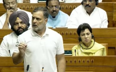 लोकसभा में राहुल गांधी की 'इडियट' टिप्पणी पर हंगामा, स्पीकर ने असंसदीय शब्द हटाने के दिए निर्देश