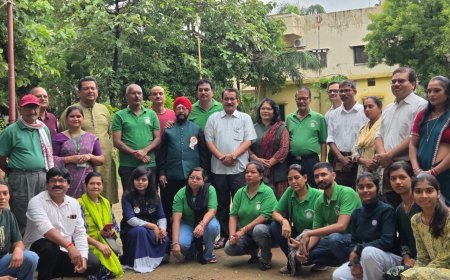 "एक पेड़ माँ के नाम" अभियान के तहत वसुंधरा गार्डन में हुआ वृक्षारोपण, पर्यावरण संरक्षण का लिया संकल्प