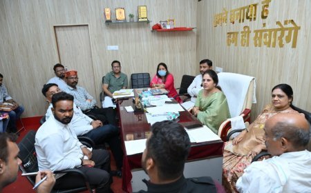 महापौर मीनल चौबे ने जोन 8, 9 और 10 के कार्यों की समीक्षा, अवैध निर्माण पर सख्त कार्रवाई के निर्देश