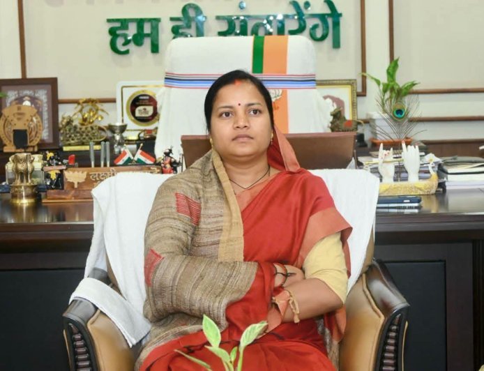'मन की बात' से विकसित भारत के संकल्प को मिली नई ऊर्जा, मंत्री लक्ष्मी राजवाड़े ने सुना प्रधानमंत्री का संबोधन