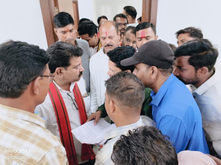 उप मुख्यमंत्री से मुलाकात के बाद मनरेगा कर्मचारियों का चरणबद्ध आंदोलन स्थगित