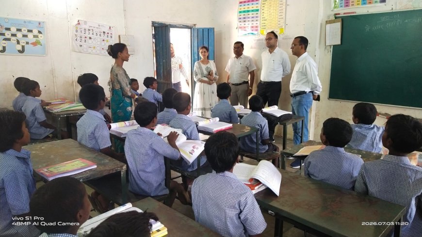 बतौली दौरे पर कलेक्टर अजीत वसंत, स्कूलों-आंगनबाड़ी केंद्रों की व्यवस्थाओं का लिया जायजा