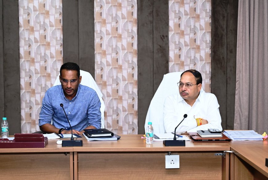 लोक निर्माण विभाग ने विद्युत एवं यांत्रिकी कार्यों की समीक्षा की, यूटिलिटी शिफ्टिंग में तेजी के निर्देश