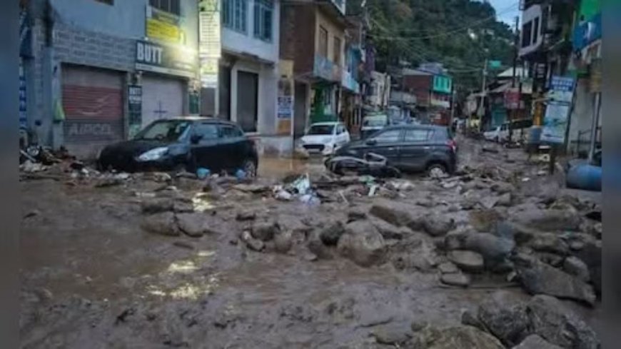 जम्मू-कश्मीर में बादल फटने से भारी तबाही, डोडा में NH-244 बंद, राहत-बचाव अभियान जारी