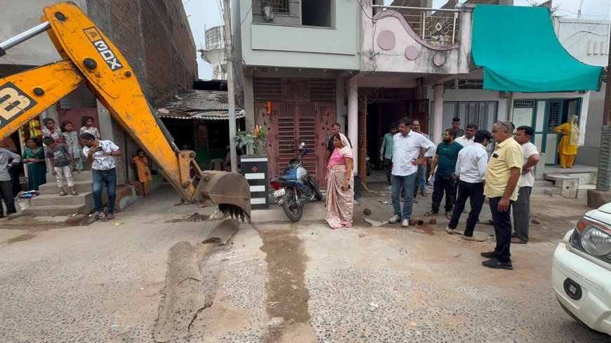 आलीराजपुर में स्वच्छता अभियान तेज, गंदगी फैलाने और सड़क पर निर्माण सामग्री रखने वालों पर होगी कार्रवाई