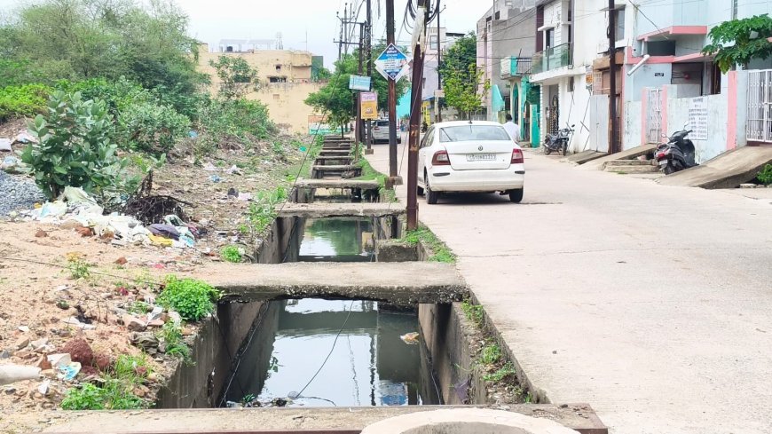 बारिश में चरमराई बिलासपुर की व्यवस्था, जलभराव और गड्ढों पर उठे जवाबदेही के सवाल