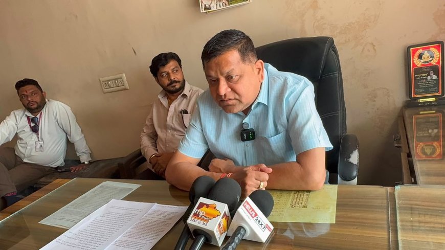 आलीराजपुर में खुले में मिले सरकारी रिकॉर्ड का मामला गरमाया, SIT जांच की उठी मांग