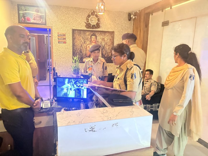 रायपुर में स्पा सेंटरों पर पुलिस की आकस्मिक कार्रवाई, 10 केंद्रों की जांच