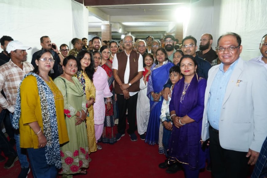रायपुर जिला अधिवक्ता संघ के नवनिर्वाचित पदाधिकारियों ने ली शपथ, सांसद बृजमोहन अग्रवाल ने दिए 10 लाख रुपये