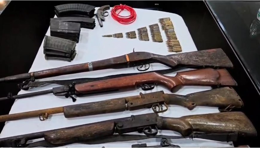 नक्सलियों के बड़े डंप का खुलासा, सोने के बिस्किट समेत हथियार और विस्फोटक बरामद