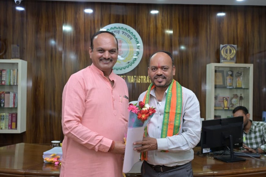 रायपुर नगर निगम के नए एल्डरमेन बने अनिल सोनकर, कलेक्टर ने दिलाई पद की शपथ