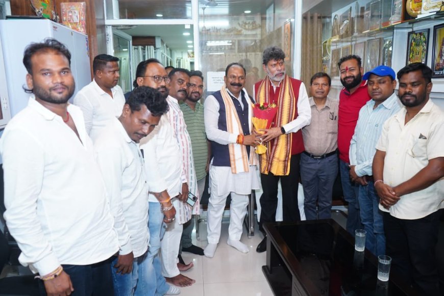 उड़िया गाड़ा समाज ने मुख्यमंत्री विष्णुदेव साय और भाजपा प्रदेश अध्यक्ष किरण सिंह देव का जताया आभार, किशोर महानंद की नियुक्ति पर किया सम्मान