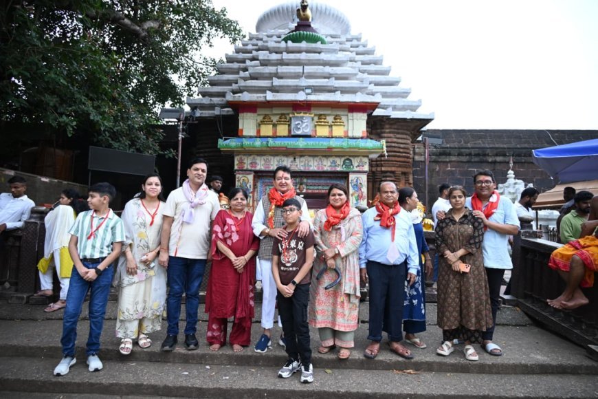 रथ यात्रा से पहले पुरी पहुंचे डॉ. संपत अग्रवाल, लिंगराज और बाट मंगला मंदिर में की पूजा
