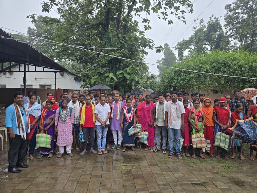 सुकमा में नक्सल मामलों में बंद आदिवासियों की रिहाई की मांग तेज, कांग्रेस ने परिवारों को दिया न्याय का भरोसा