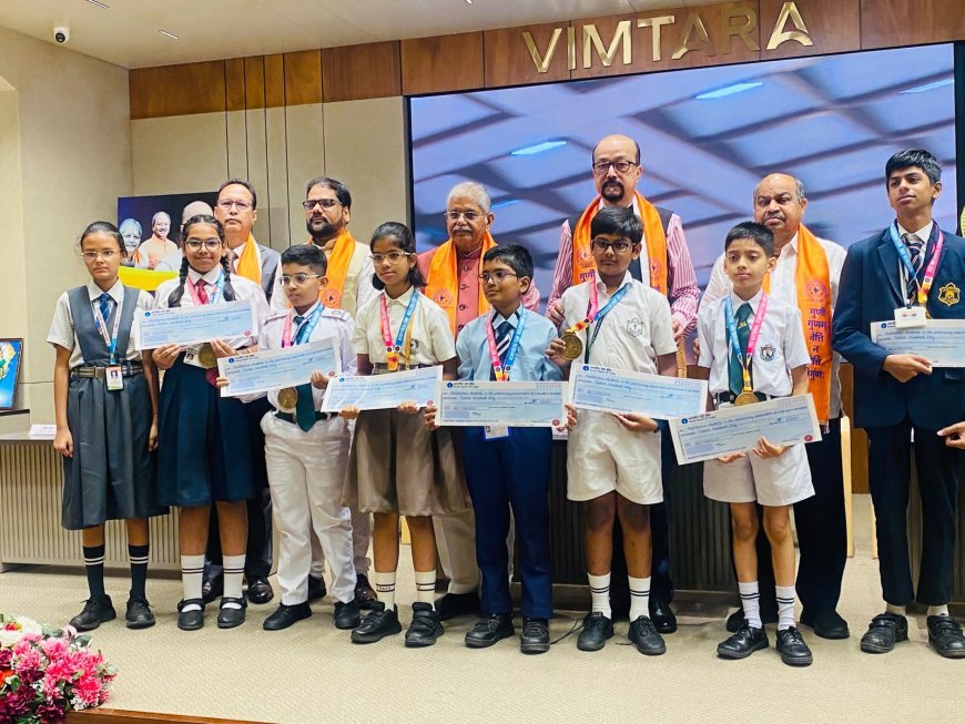 राष्ट्रीय उत्कृष्टता सम्मान समारोह में शामिल हुए पुरन्दर मिश्रा, मेधावी विद्यार्थियों का हुआ सम्मान