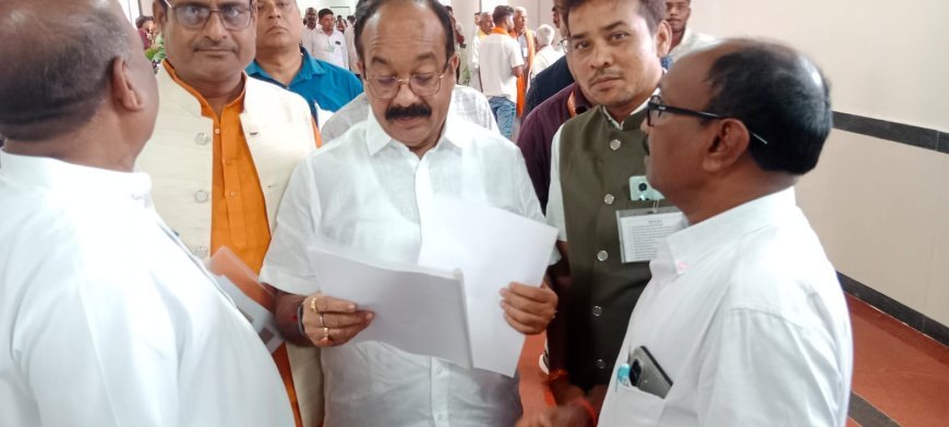 उपमुख्यमंत्री अरुण साव से मिले अनिल मानिकपुरी, अंबागढ़ चौकी के विकास कार्यों के लिए सौंपा ज्ञापन