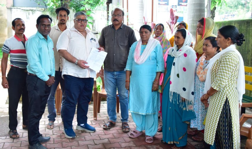 जनदर्शन में राजेश अग्रवाल ने सुनीं लोगों की समस्याएं, त्वरित समाधान के दिए निर्देश
