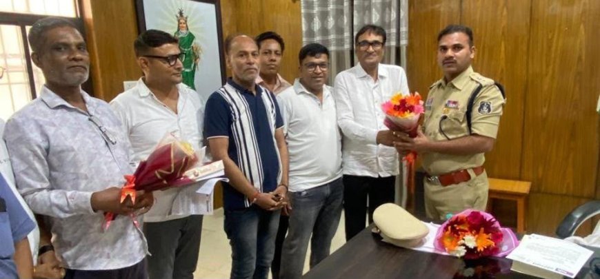 बालोद में तेज रफ्तार और नशे के कारोबार पर कार्रवाई की मांग, चेंबर ऑफ कॉमर्स ने एसपी को सौंपा ज्ञापन