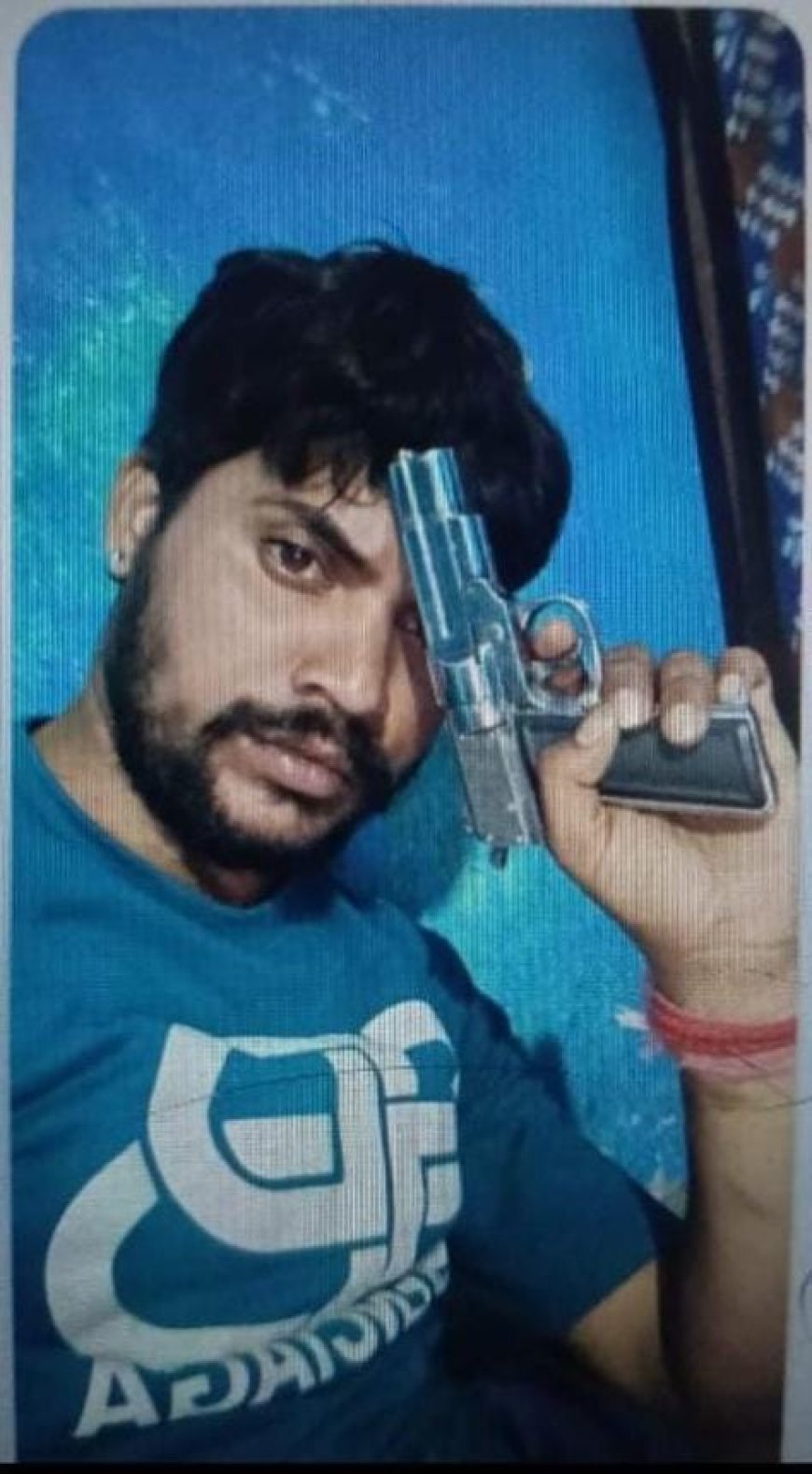 सोशल मीडिया पर लाइटर पिस्टल के साथ फोटो पोस्ट करना पड़ा महंगा, युवक पर पुलिस की प्रतिबंधात्मक कार्रवाई